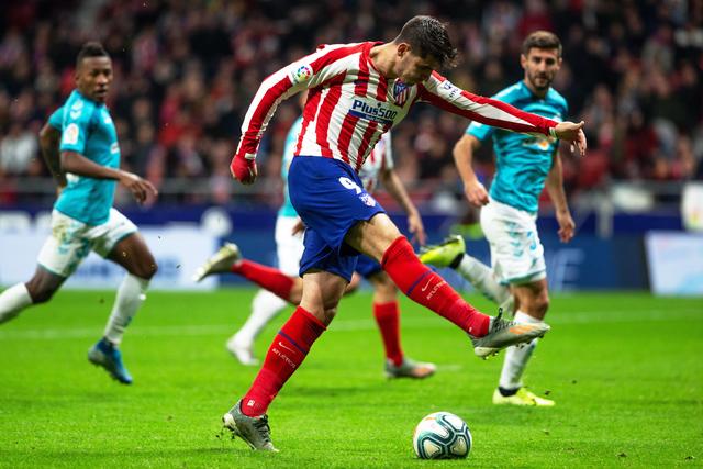 世体：亚马尔第75分钟伤退 可能周日无法出战马竞