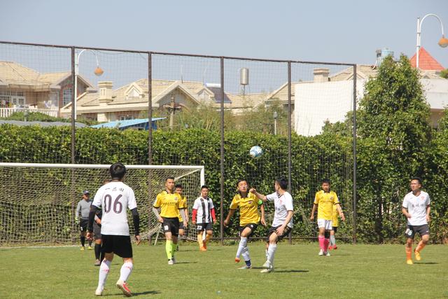 奥运-中国三人男篮不敌美国 张宁7分赵嘉仁9分