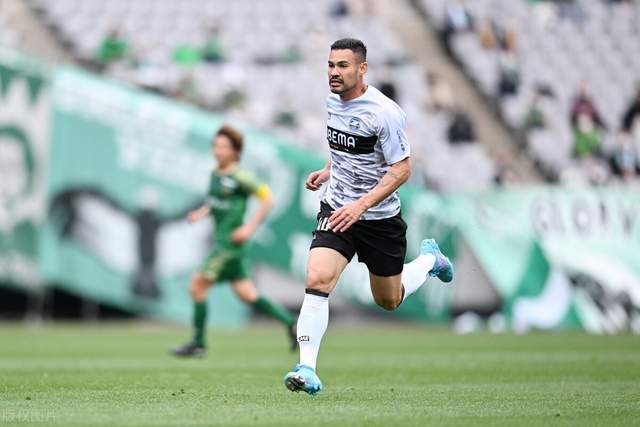 库里空砍60分吹杨35+6 老鹰加时险胜勇士4连胜