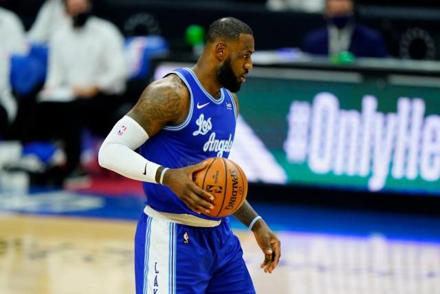 英超-萨卡破门恩瓦内里处子球 阿森纳3-0森林