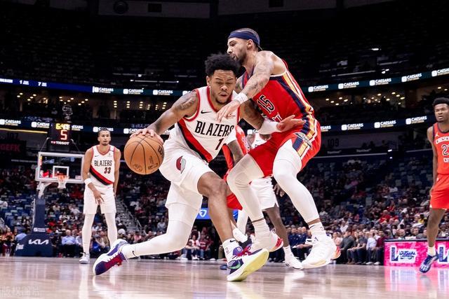 赵继伟19+7弗格23分 辽宁6人上双大胜江苏